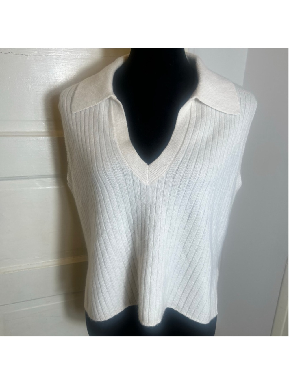 Reformation Sydney Cashmere Collared Sweater Vest M Coquette Academia Preppy